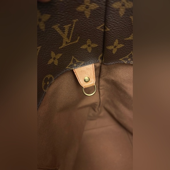 Louis Vuitton Brown Monogram Shoulder Bag - Picture 8 of 9